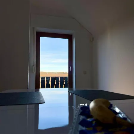 아파트 Moehne 모네시